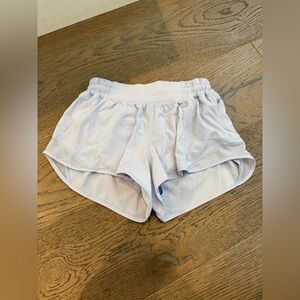 Lululemon hottie hot shorts lilac size 4